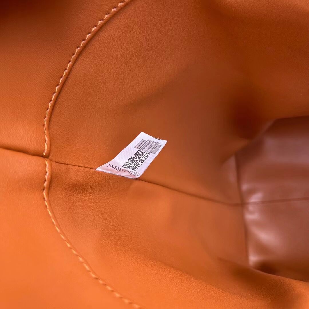 Dolce & Gabbana leather Shoulder Bag G6500 brown Dolce & Gabbana leather Shoulder Bag G6500 brown