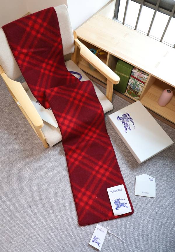 Burberry Scarf BBC00175 Burberry Scarf BBC00175