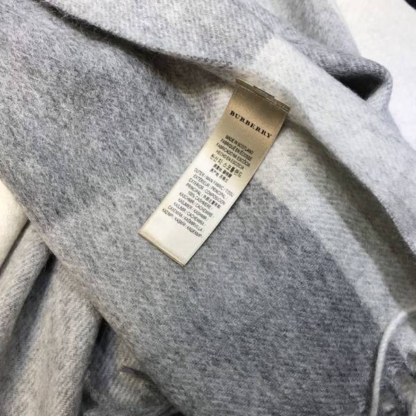 Burberry Scarf BBC00185 Burberry Scarf BBC00185