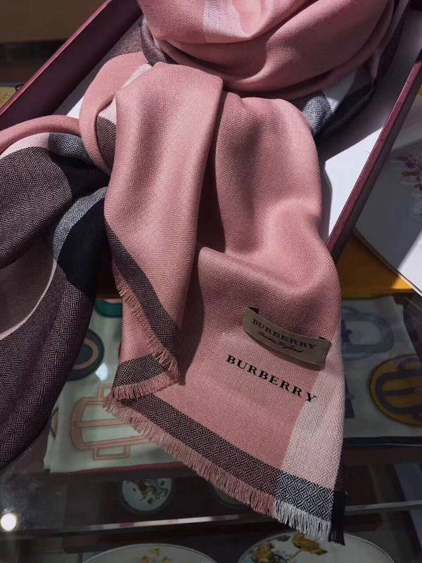 Burberry Scarf BBC00186 Burberry Scarf BBC00186