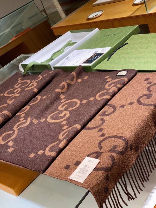 Gucci Scarf GUC00403 Gucci Scarf GUC00403