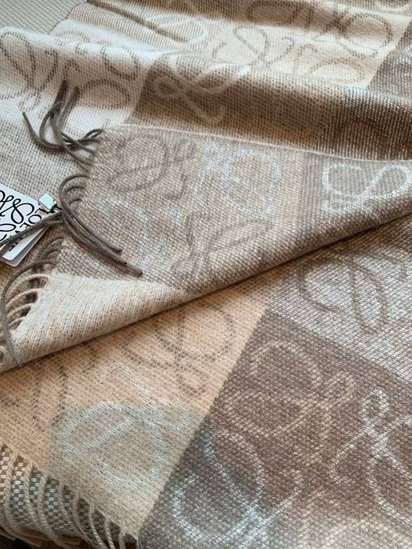 Loewe Scarf LOC00058 Loewe Scarf LOC00058