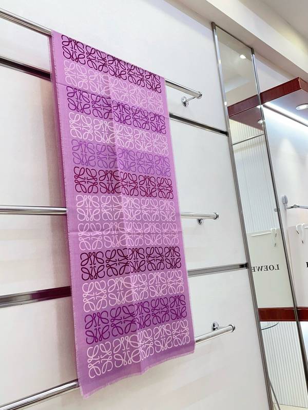 Loewe Scarf LOC00064 Loewe Scarf LOC00064