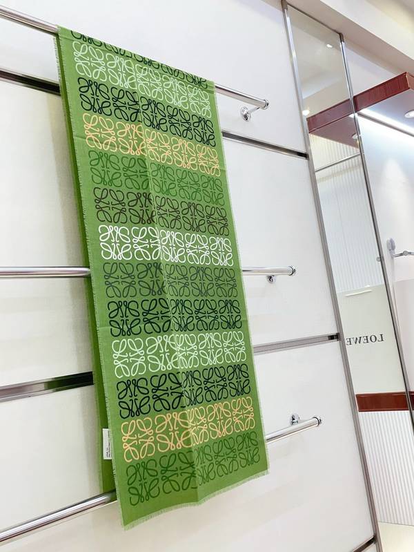 Loewe Scarf LOC00065 Loewe Scarf LOC00065