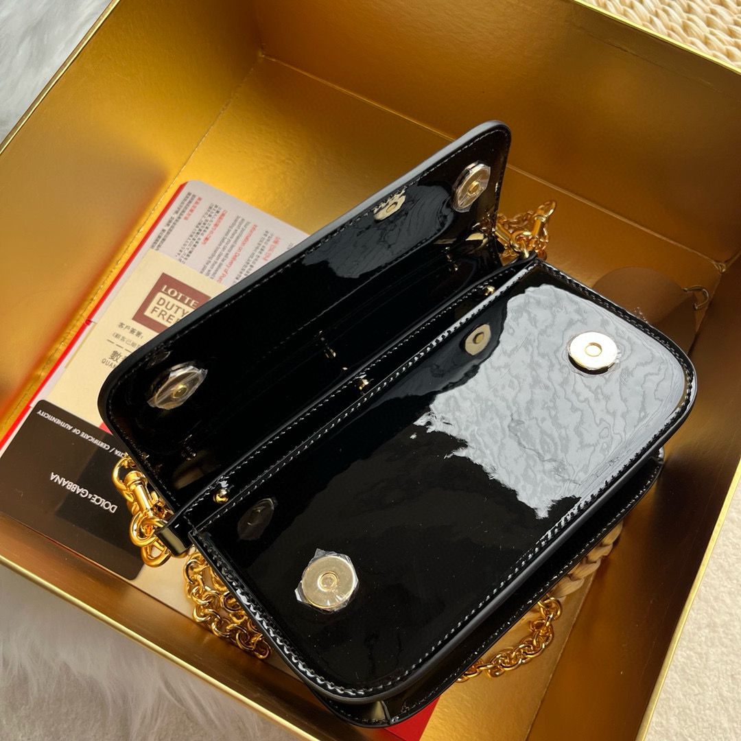Dolce & Gabbana Patent leather Shoulder Bag DG9113 Black Dolce & Gabbana Patent leather Shoulder Bag DG9113 Black