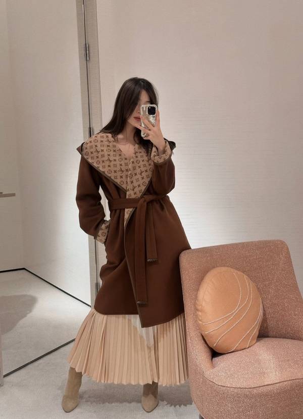Louis Vuitton Top Quality Overcoat LVY00042 Louis Vuitton Top Quality Overcoat LVY00042