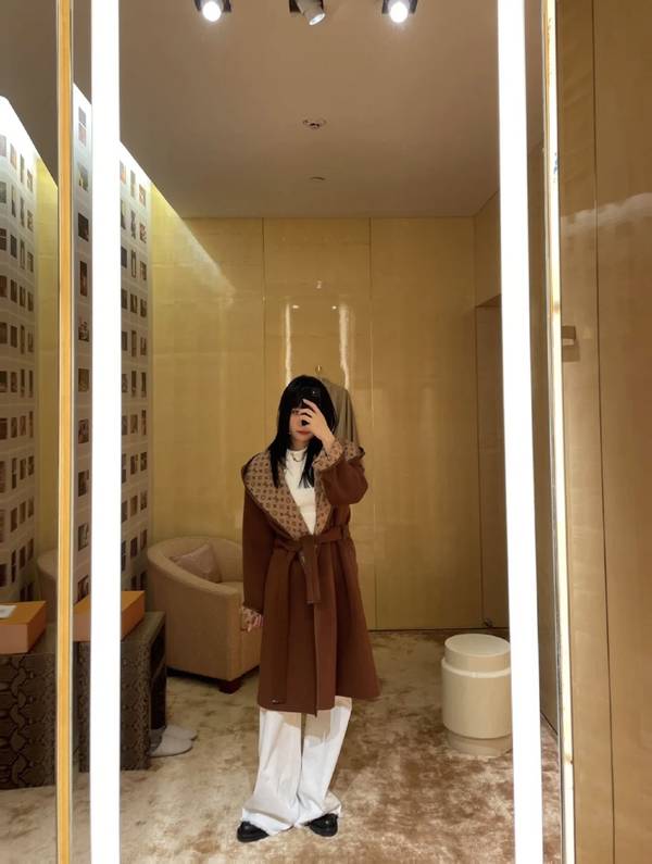 Louis Vuitton Top Quality Overcoat LVY00042 Louis Vuitton Top Quality Overcoat LVY00042