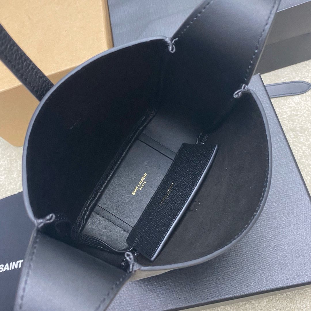 SAINT LAURENT LE 5 A 7 MINI HOBO BAG 809461 black SAINT LAURENT LE 5 A 7 MINI HOBO BAG 809461 black