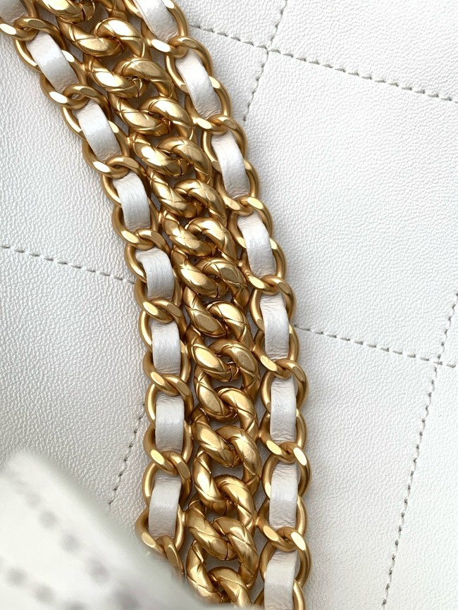 Chanel HOBO HANDBAG AS5425 white