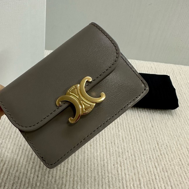 Celine CARD HOLDER WITH FLAP TRIOMPHE IN SHINY CALFSKIN 10I583 PEBBLE