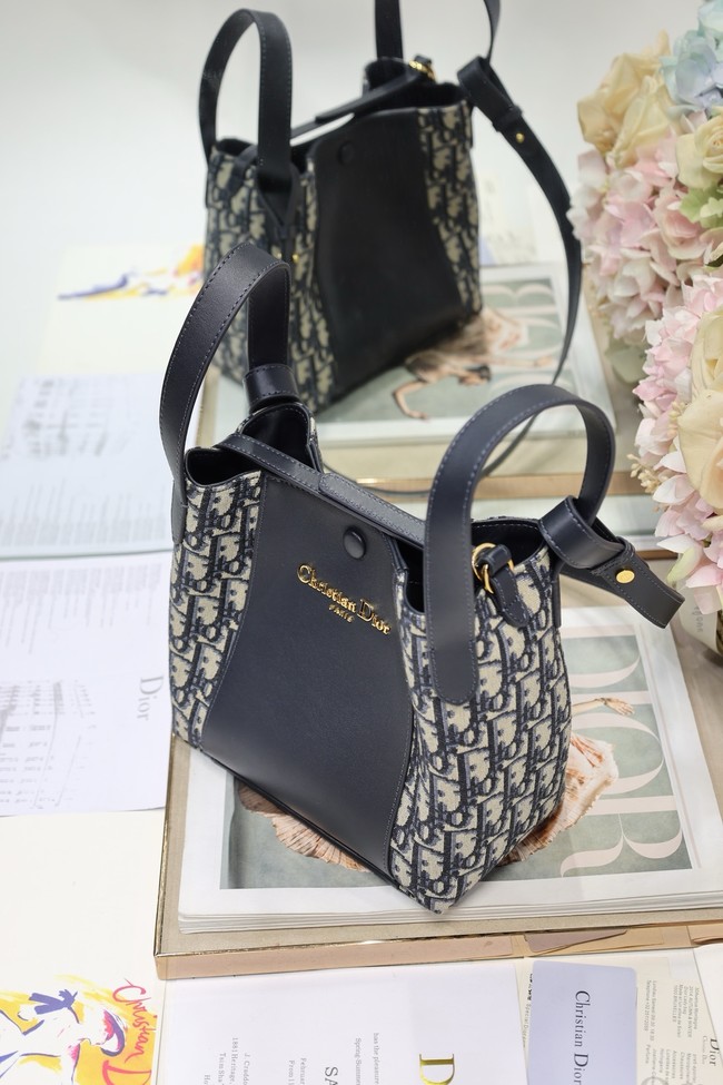 Dior Blue Dior Oblique Jacquard and Smooth Calfskin M2841USKU