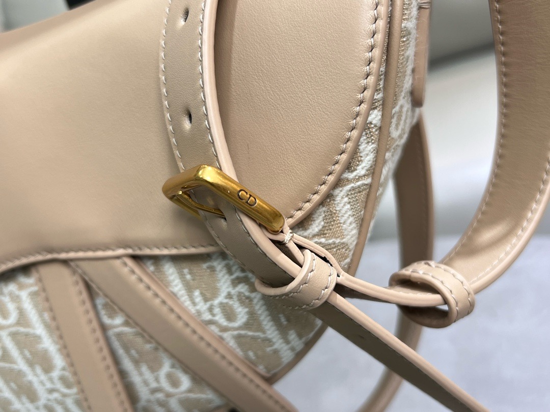 Dior Saddle Bag with Strap Oblique Jacquard and Natural Smooth Calfskin M0455CDDS
