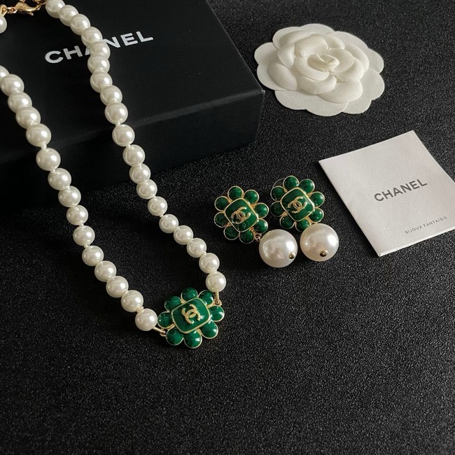 Chanel necklace CE16691