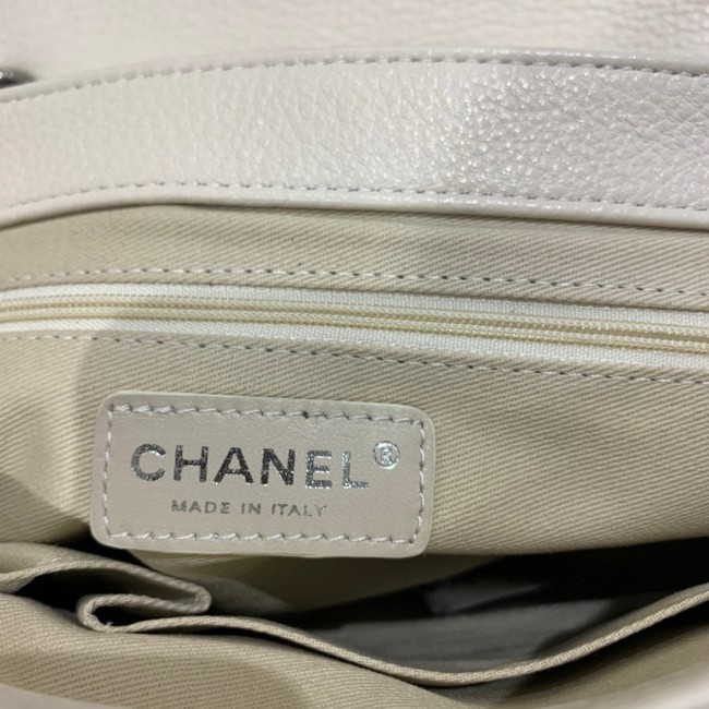 Chanel Grained Calfskin Shoulder Bag AS8095 Cream