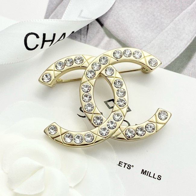 Chanel brooch CE16845
