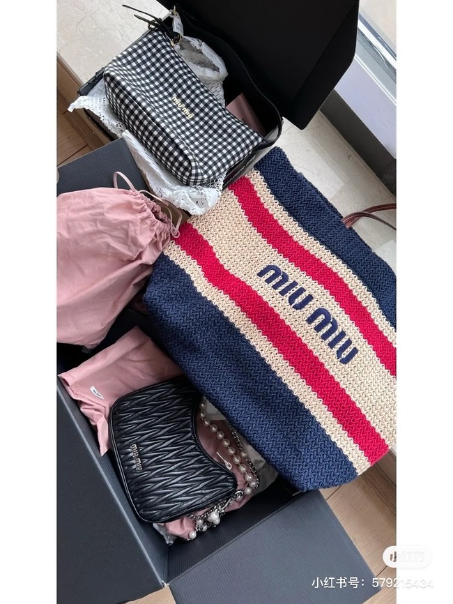 miumiu Raffia effect woven tote bag 5GB228-2