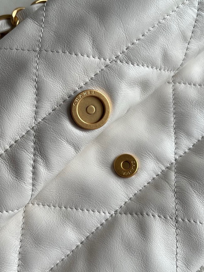 CHANEL 22 HANDBAG AS3261-B19648 white