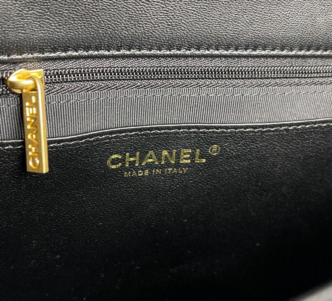 CHANEL MEDIUM FLAP ORIGINAL LEATHER BAG AS3215 Black CHANEL MEDIUM FLAP ORIGINAL LEATHER BAG AS3215 Black