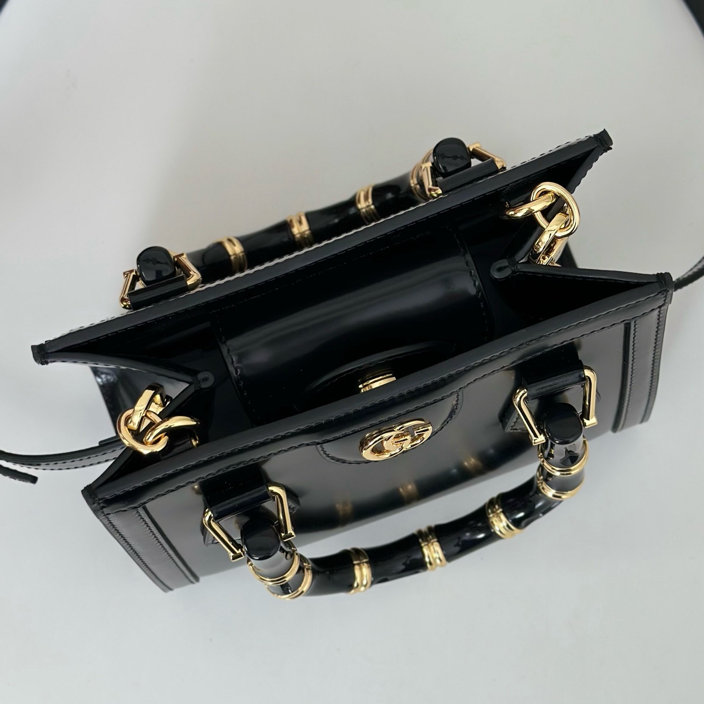 Gucci Diana small tote bag 832936 black