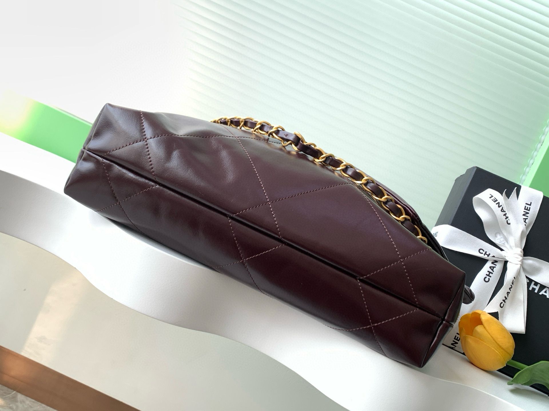 CHANEL 22 MINI HANDBAG AS3260 Dark Brown