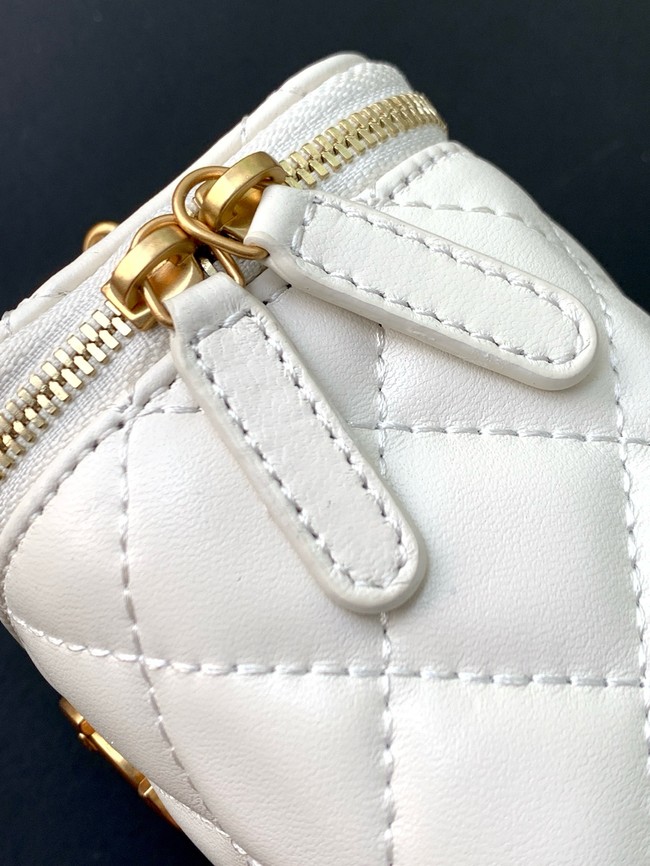 CHANEL Lambskin Small Vanity with Chain AP3941 white