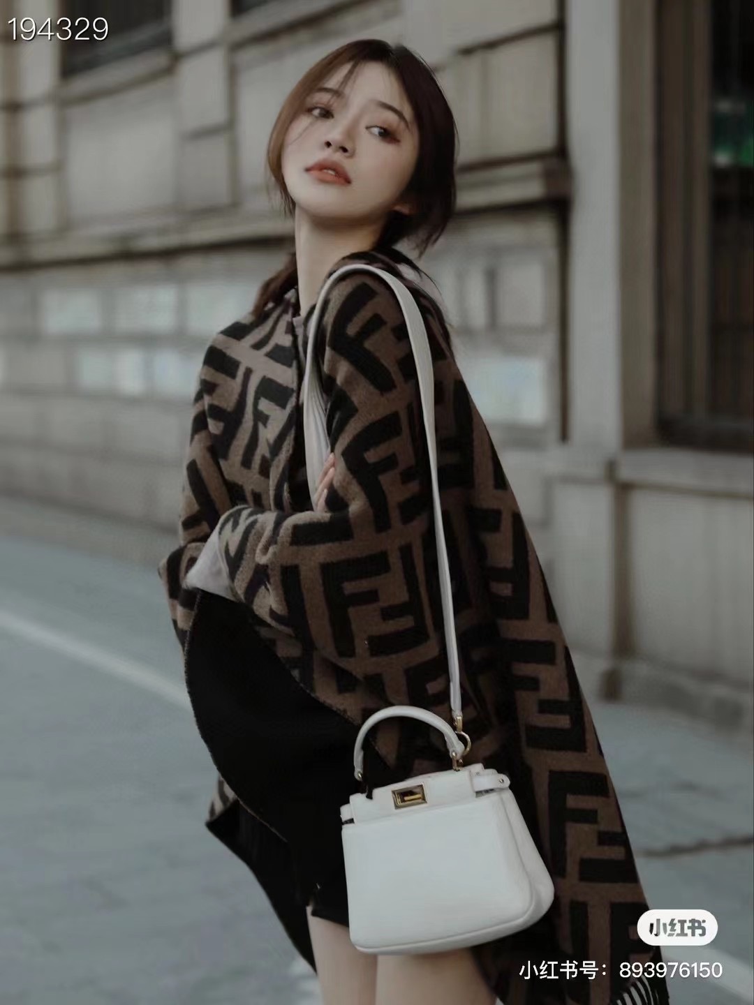 Fendi Cape Double-sided cashmere FDC35915