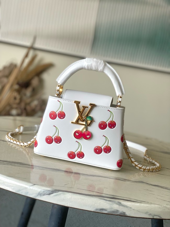 Louis Vuitton Capucines Mini M13251 white