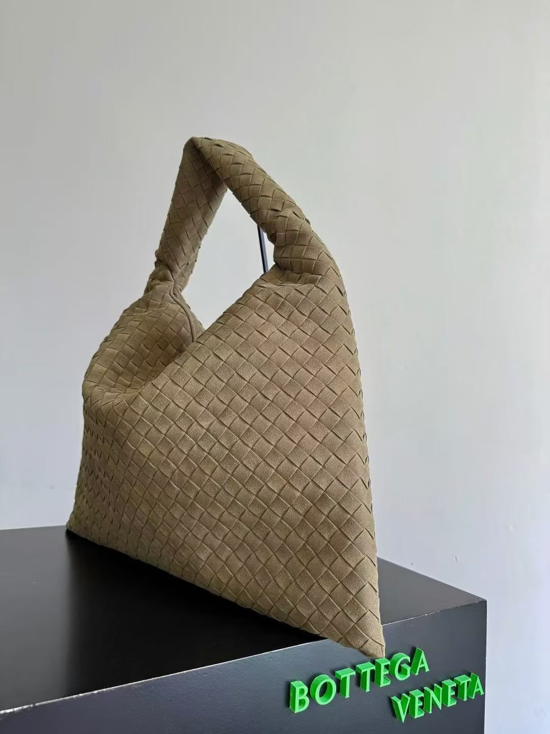Bottega Veneta Large Hop Bag 763970 Gray