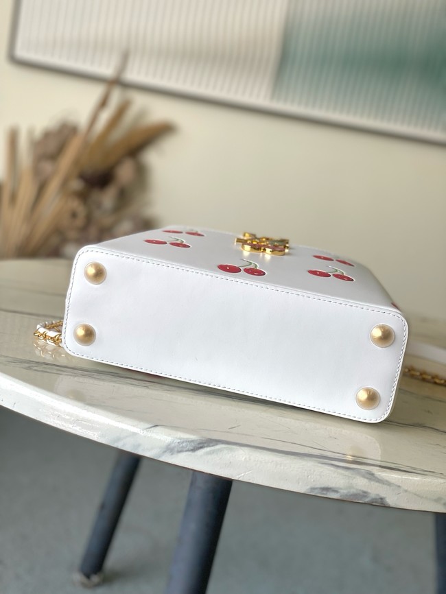 Louis Vuitton Capucines BB M13252 white