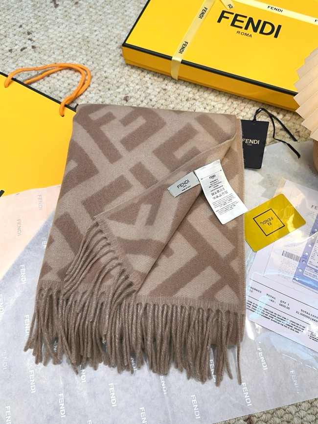 Fendi FF classic pattern cashmere scarf XT261