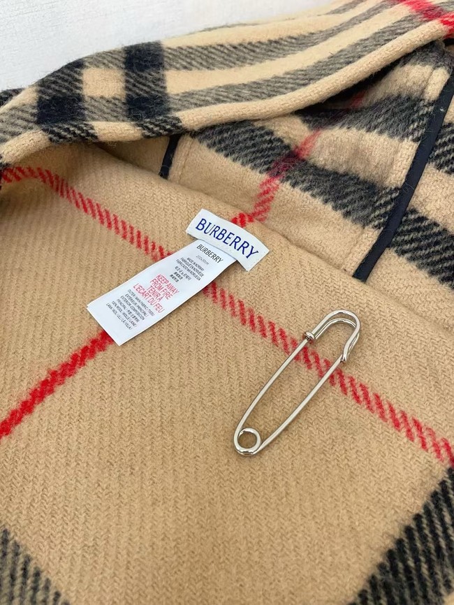 Burberry Plaid cashmere scarf KY080
