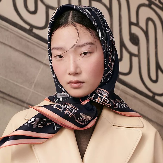 Hermes 90 Square Scarf Silk Twill KY167