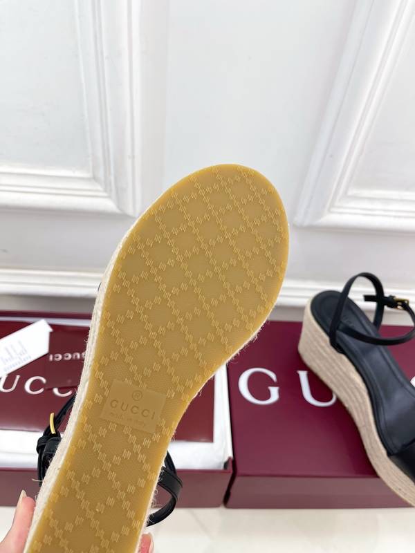 Gucci Shoes GUS00909 Heel 9CM