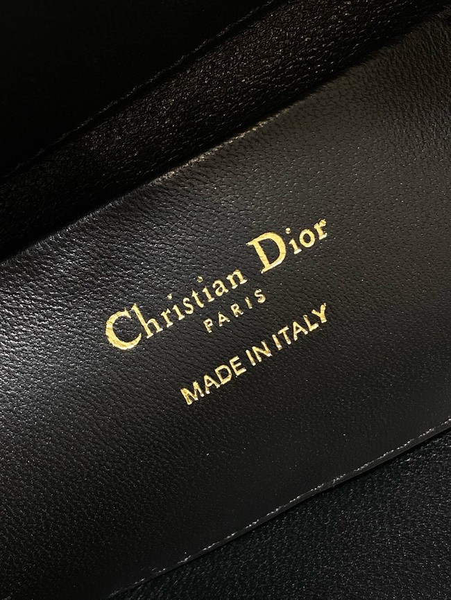 Small Dior Toujours Vertical Tote Bag Macrocannage Crinkled Calfskin M2835 black & Silver