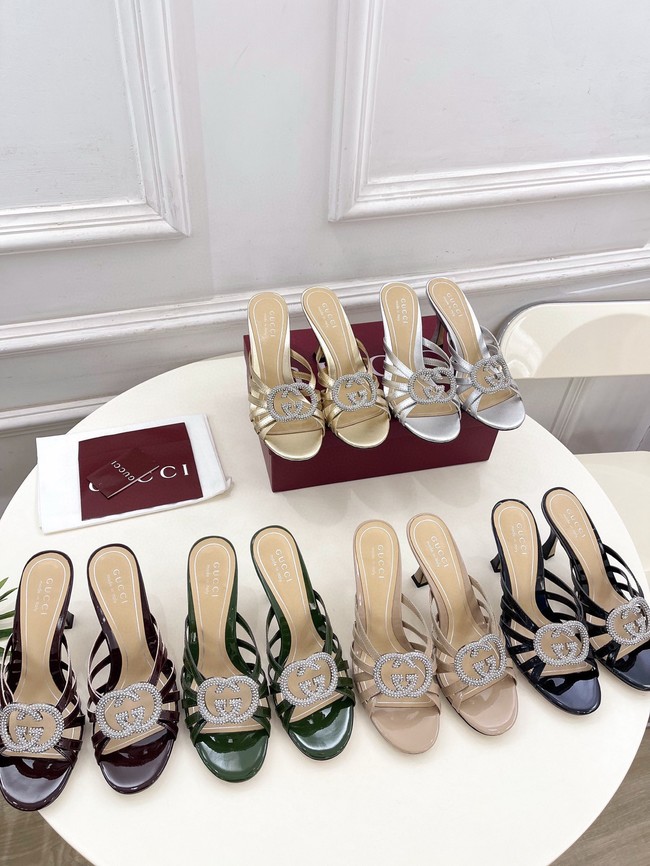 Gucci Womens slide sandal with crystal Interlocking G 852663-1