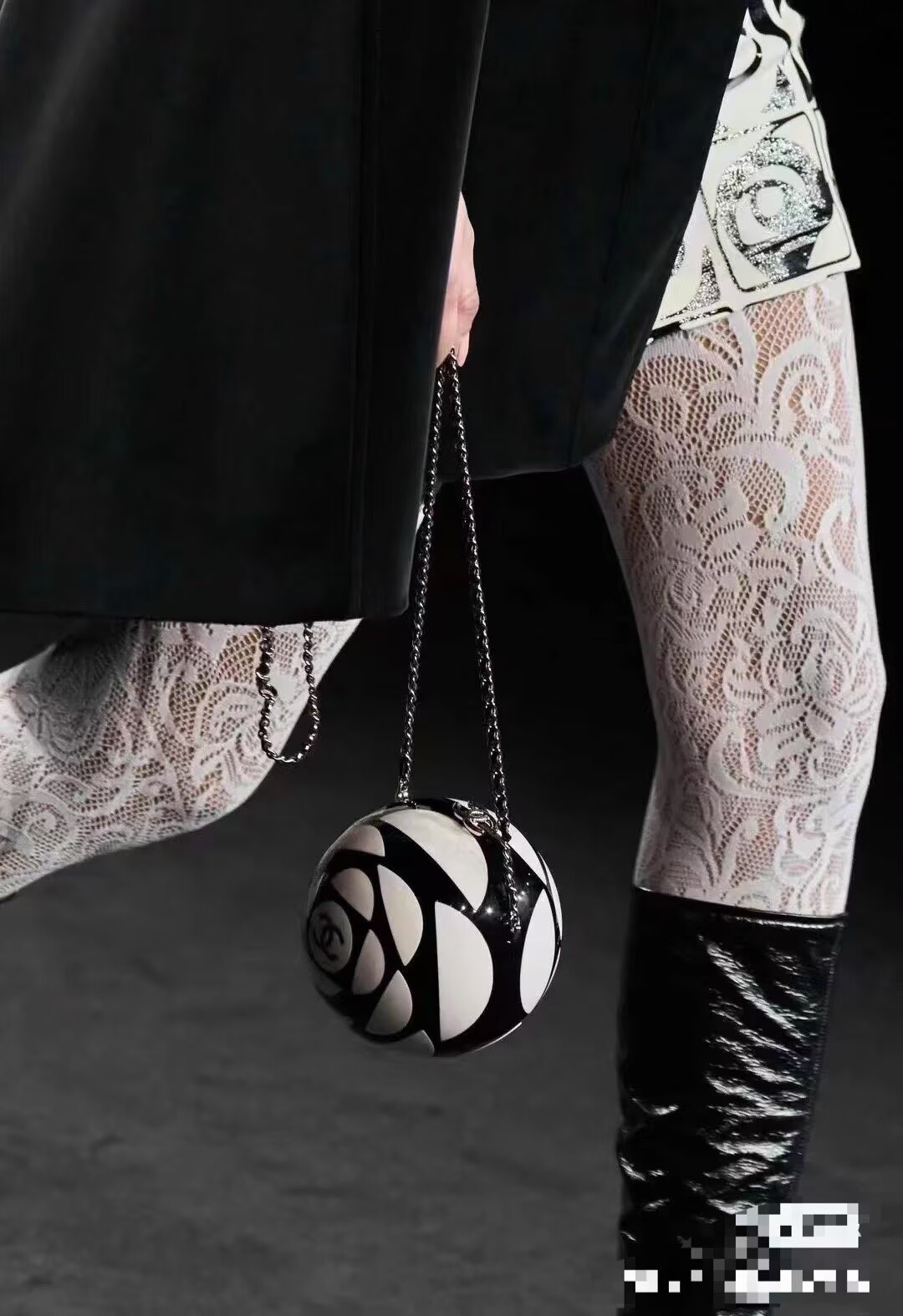 Chanel Camellia Mini Ball Bag 63029 White&Black Chanel Camellia Mini Ball Bag 63029 White&Black