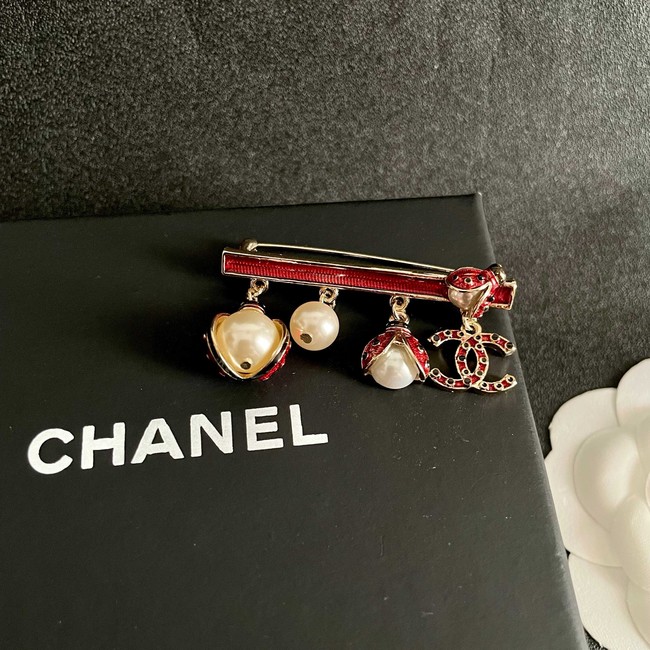 Chanel brooch CE81981