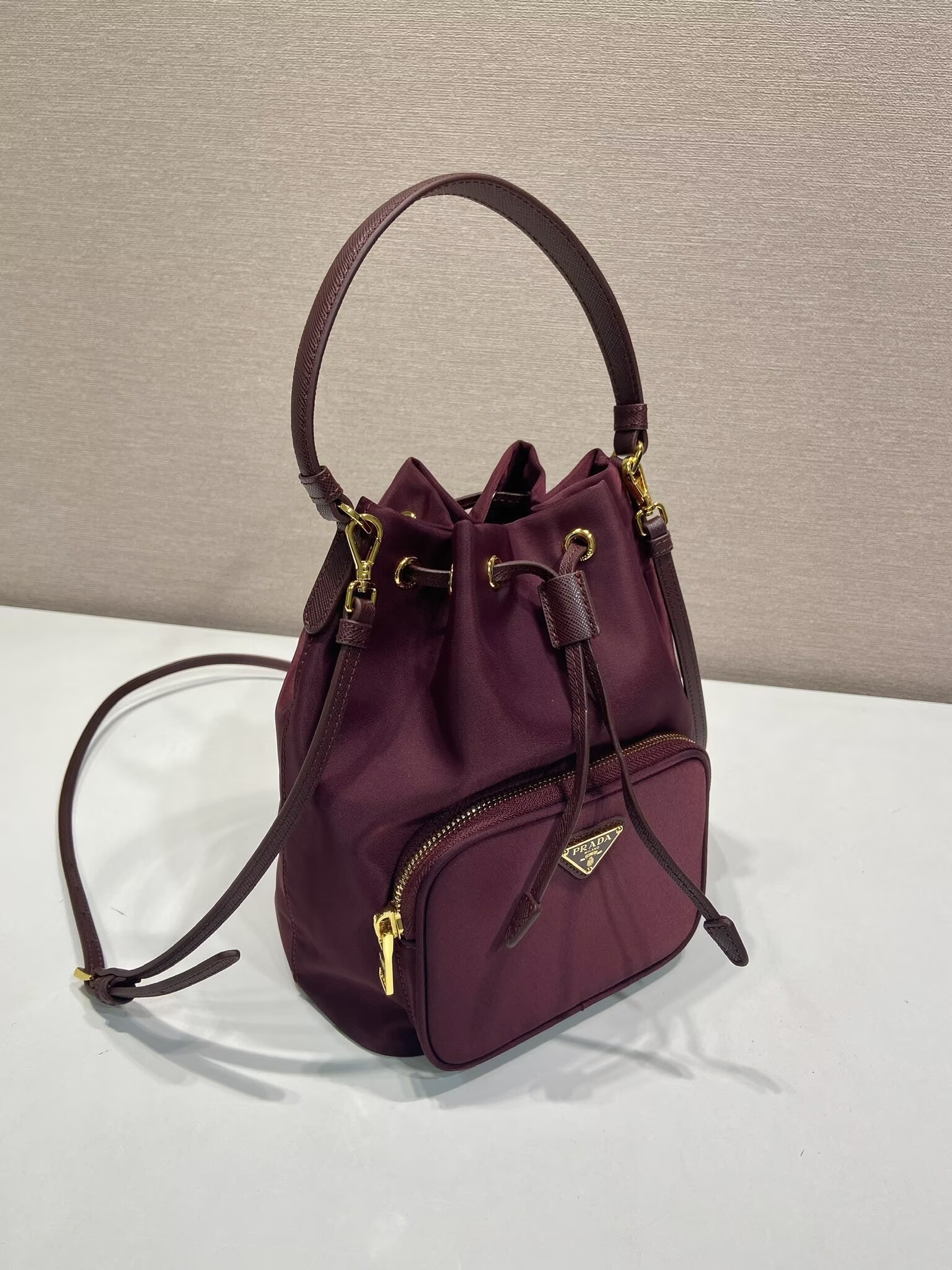Prada Re-Edition nylon Tote bag 81166 Burgundy 