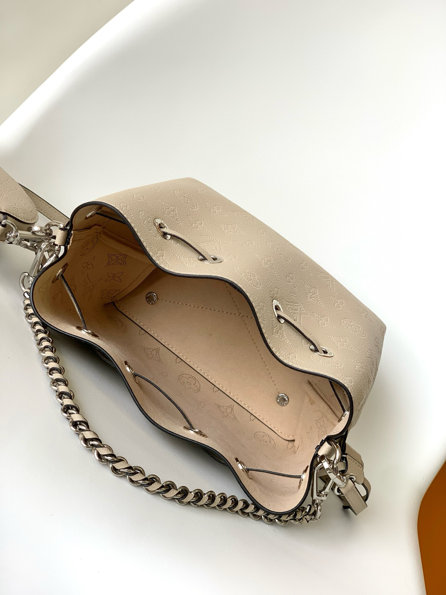 Louis Vuitton BELLA M57201 Creme Beige