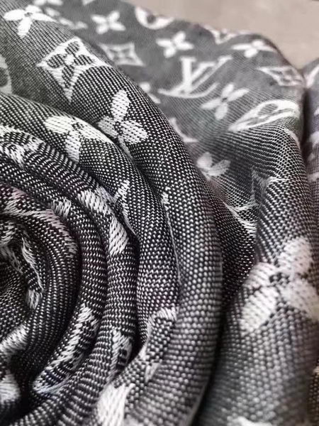 Louis Vuitton Scarf LVS9219I Louis Vuitton Scarf LVS9219I