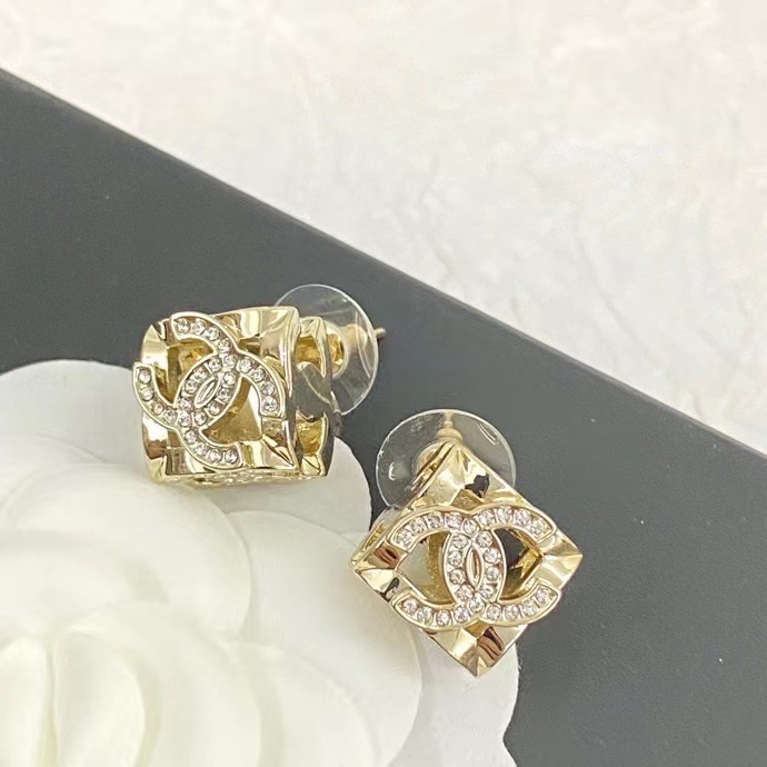 Chanel Earrings CE14404 Chanel Earrings CE14404