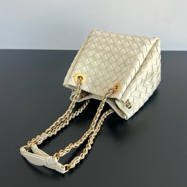 Bottega Veneta Small Parachute Chain 817175 Chalk