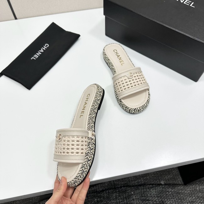Chanel Slippers 55724-1