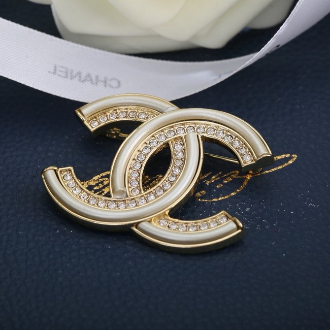 Chanel brooch CE81923