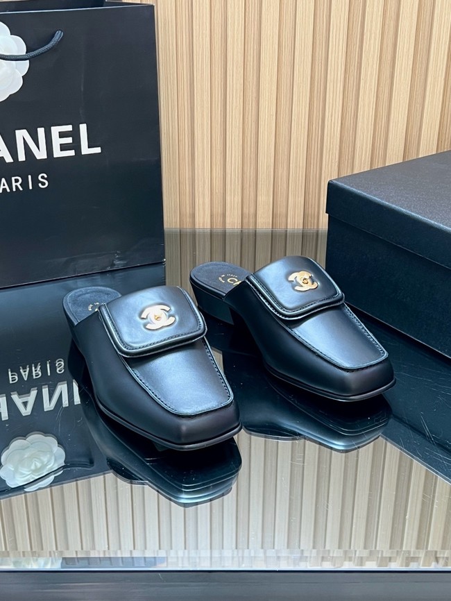 Chanel Mules 67101-3