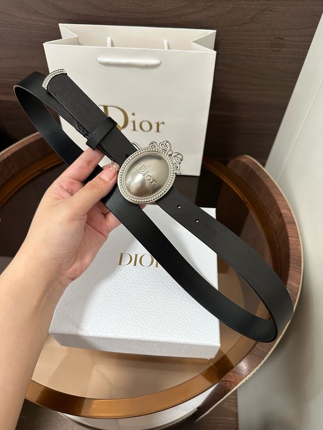 Dior Medaillon Belt Smooth Calfskin 25 MM B1022V black Dior Medaillon Belt Smooth Calfskin 25 MM B1022V black
