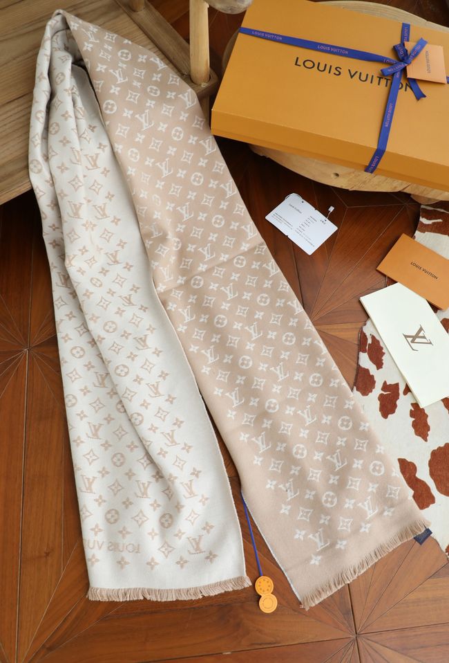Louis Vuitton New Forevergram Scarf M9A253-3