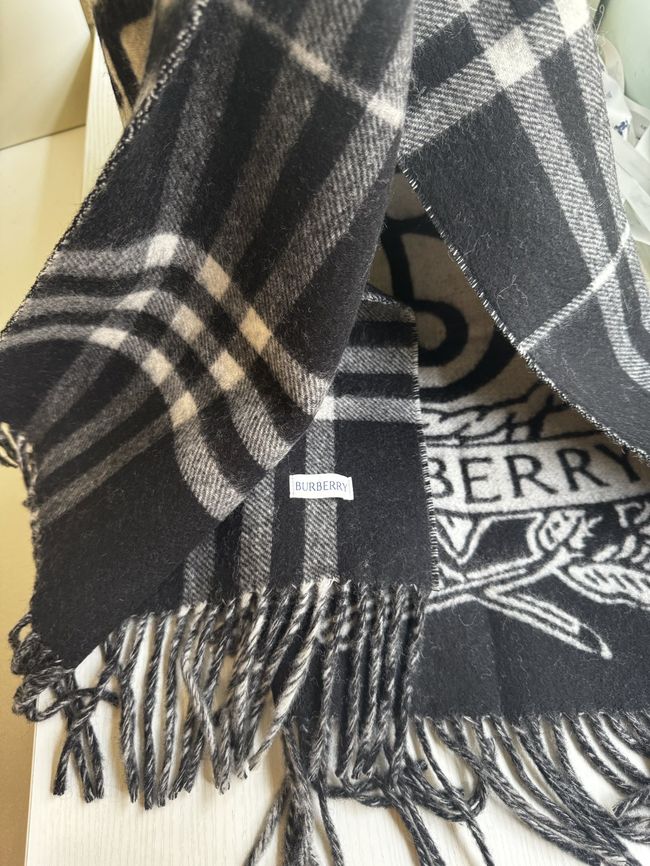 Burberry cashmere scarf BU0030-1 Burberry cashmere scarf BU0030-1