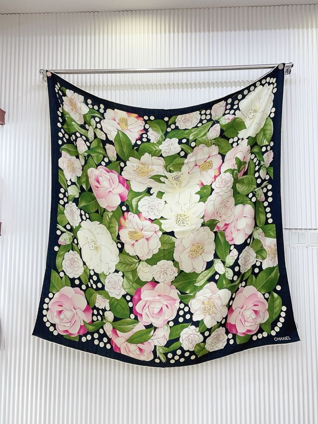 Chanel Wool and Silk Shawl AAC490-1