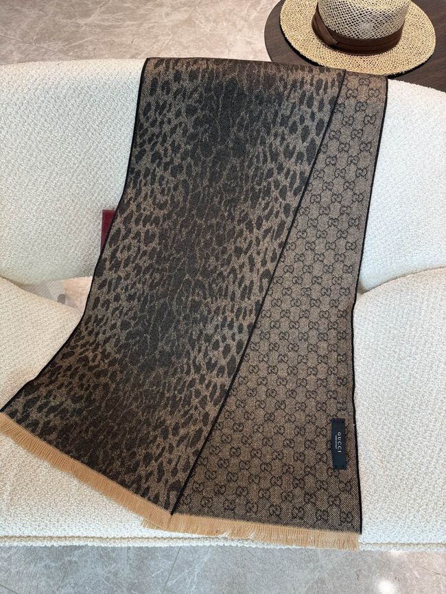 Gucci Reversible Cashmere scarf A005HK-1